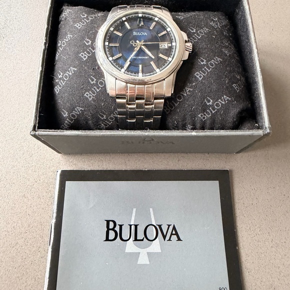Bulova Precisionist - Picture 2 of 2
